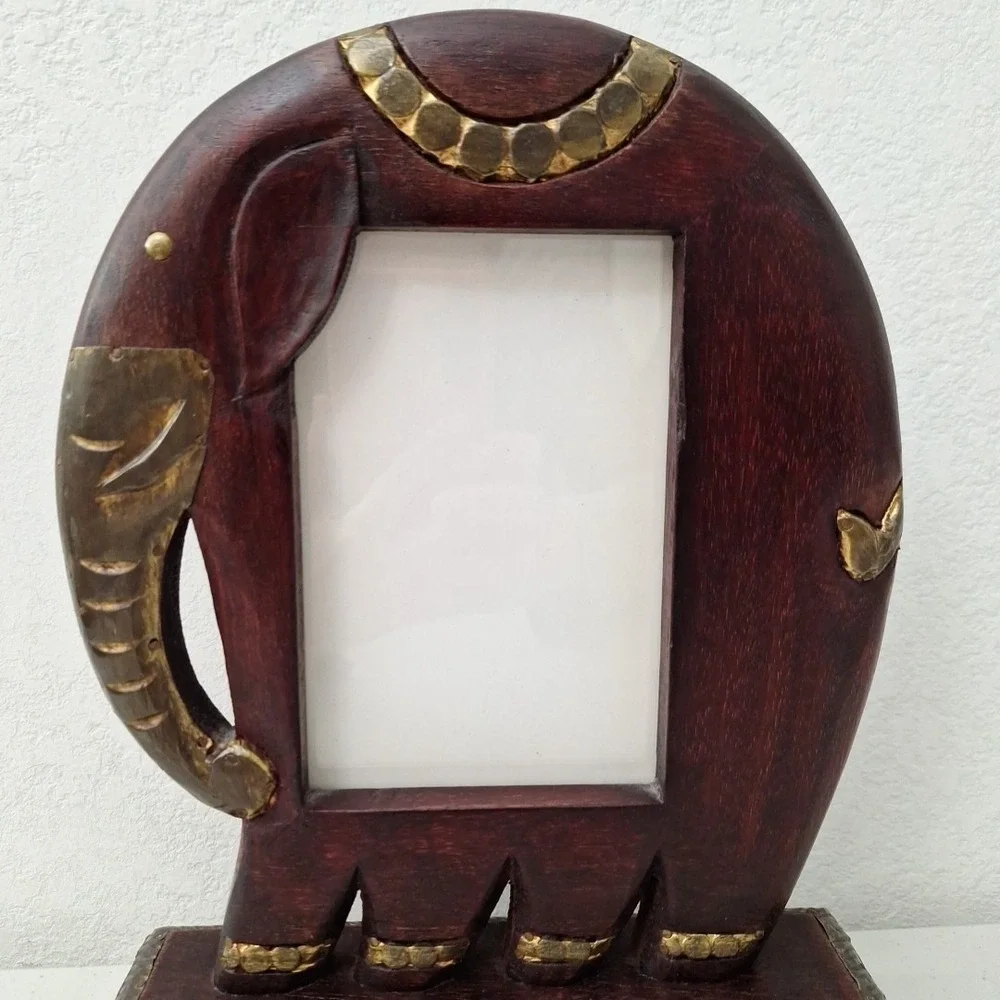 PIER ONE Elephant Carved Wood Picture Frame Figurine 11